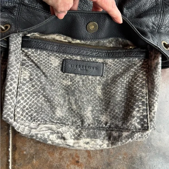 Rare vintage black pebbled leather and suede Liebeskind Berlin bag. Crossbody - Picture 14 of 16